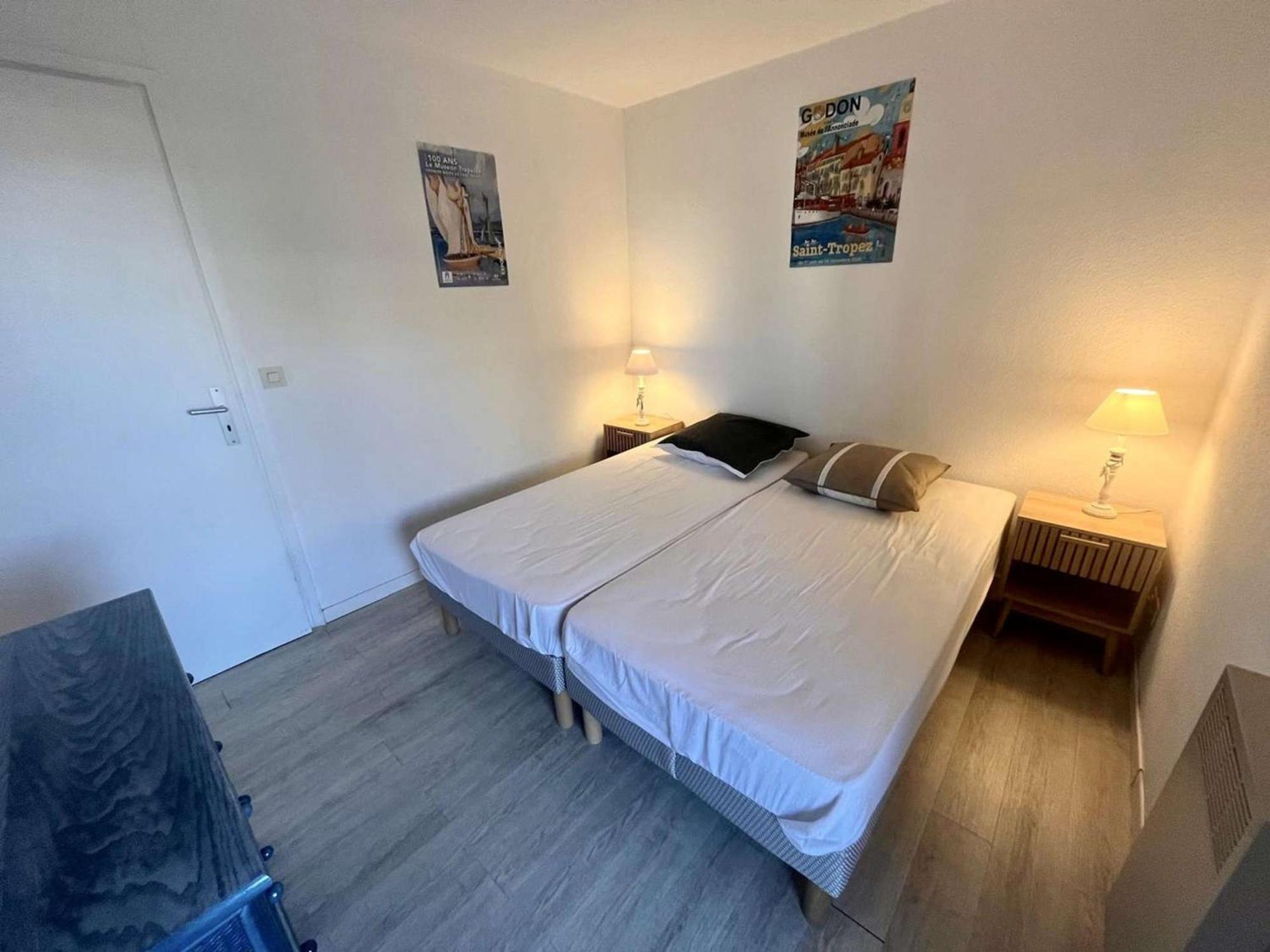 Appartement 2P, 4 Couchages, Terrasse Et Salon De Jardin A 200M De La Plage, Frejus - Fr-1-226A-22 Eksteriør bilde