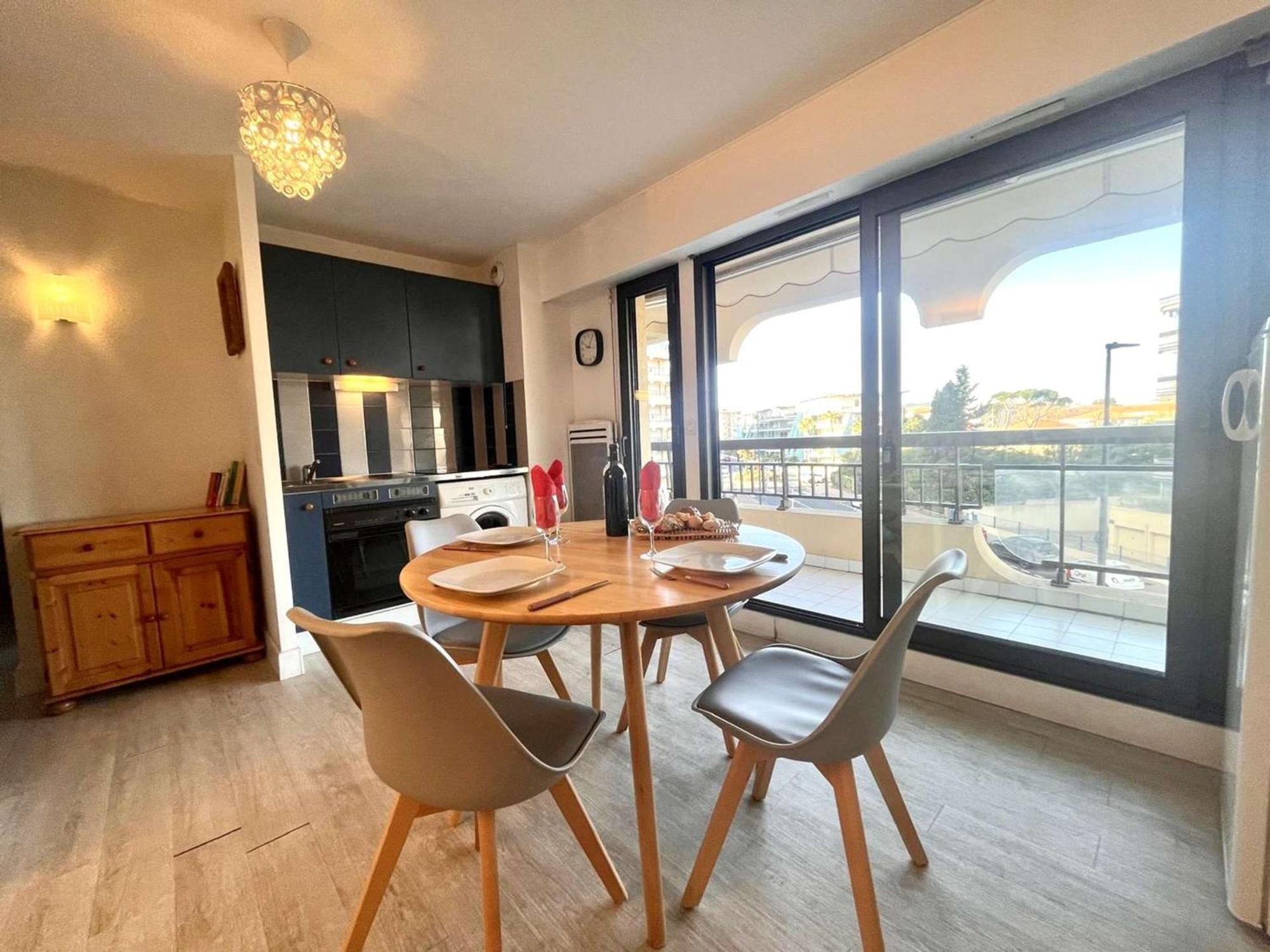 Appartement 2P, 4 Couchages, Terrasse Et Salon De Jardin A 200M De La Plage, Frejus - Fr-1-226A-22 Eksteriør bilde